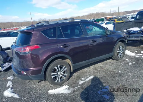 2017 Toyota Rav4 Le z USA, uszkodzony, nr VIN 2T3BFREV5HW605784